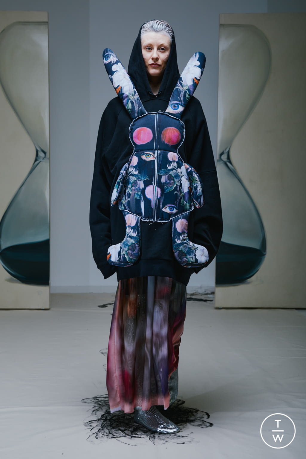 Fashion Week London Fall/Winter 2021 look 36 from the IA London collection 女装