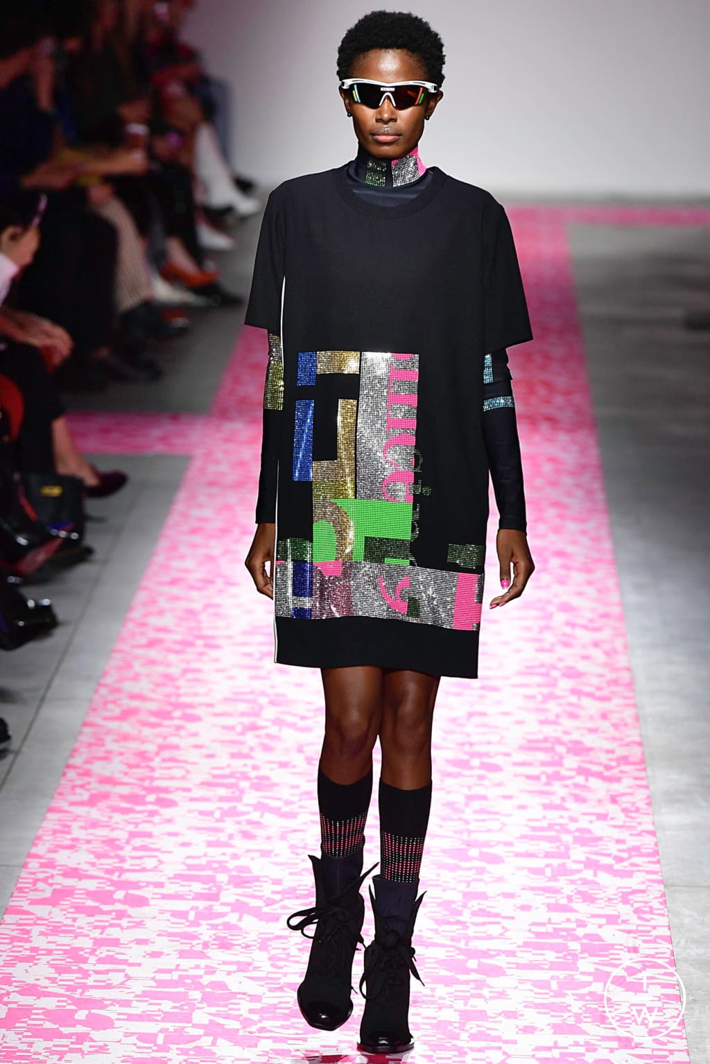 Fashion Week Milan Fall/Winter 2019 look 31 de la collection Iceberg womenswear