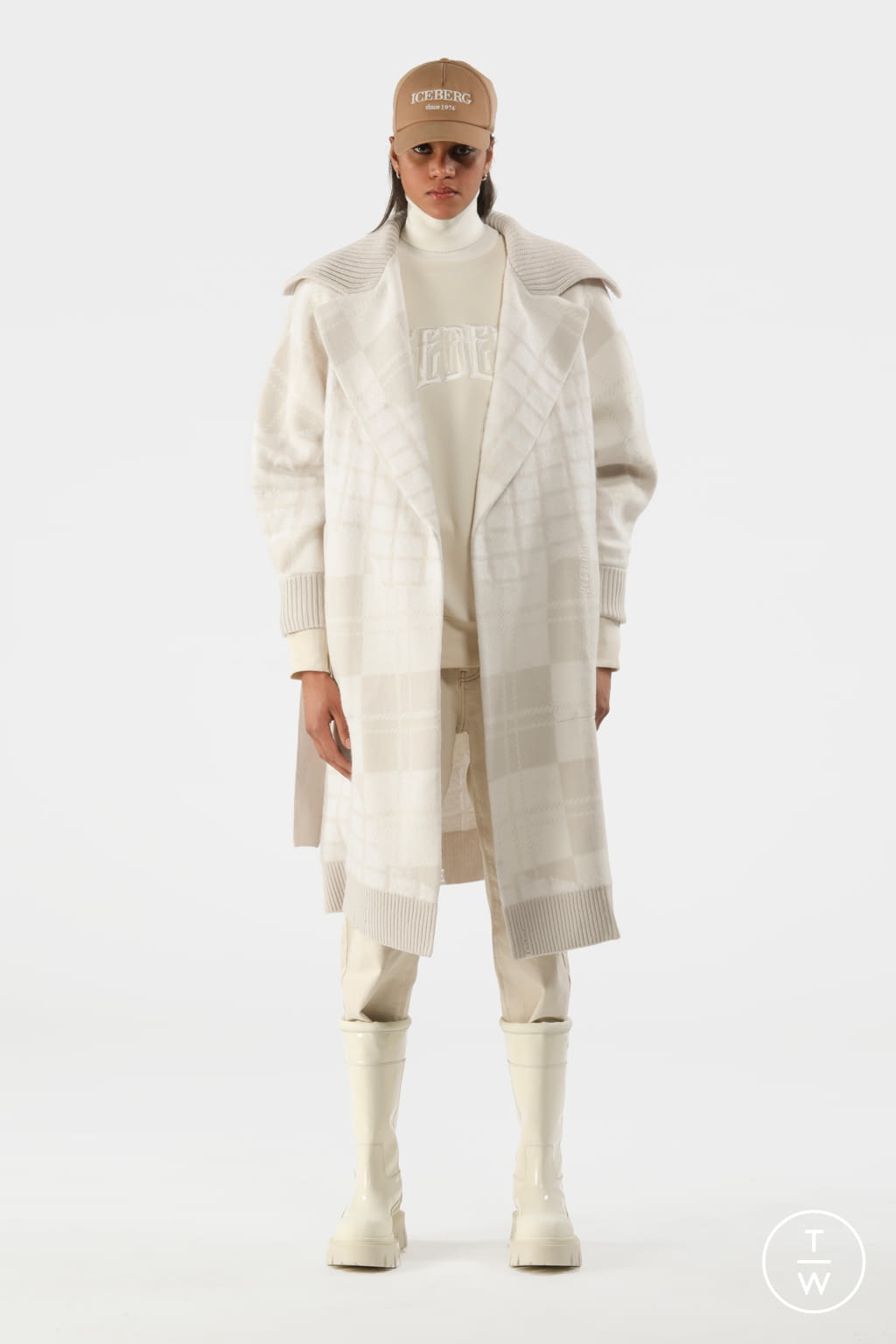 Fashion Week Milan Fall/Winter 2021 look 56 de la collection Iceberg menswear