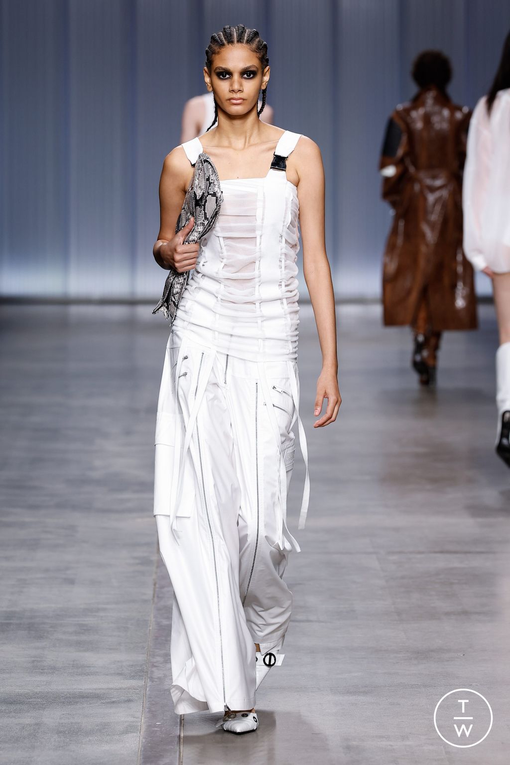 Fashion Week Milan Spring/Summer 2024 look 16 from the Iceberg collection 女装