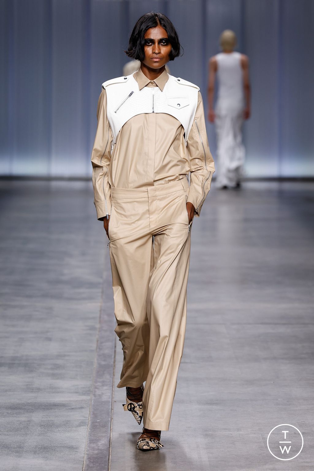 Fashion Week Milan Spring/Summer 2024 look 19 from the Iceberg collection 女装