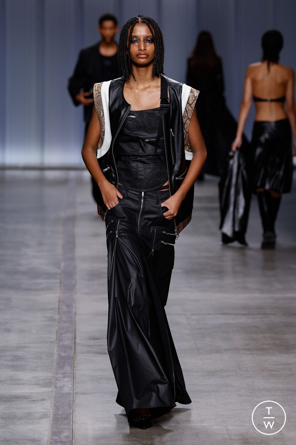 Fashion Week Milan Spring/Summer 2024 look 44 from the Iceberg collection womenswear