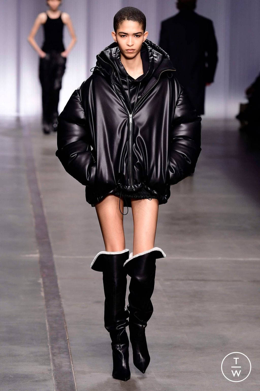 Fashion Week Milan Fall/Winter 2023 look 3 from the Iceberg collection womenswear