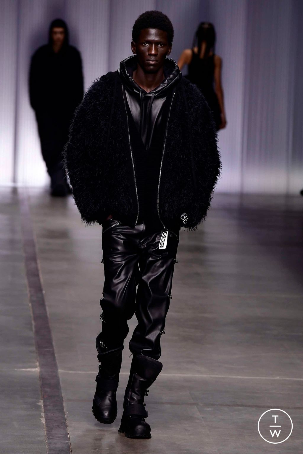 Fashion Week Milan Fall/Winter 2023 look 9 from the Iceberg collection 女装