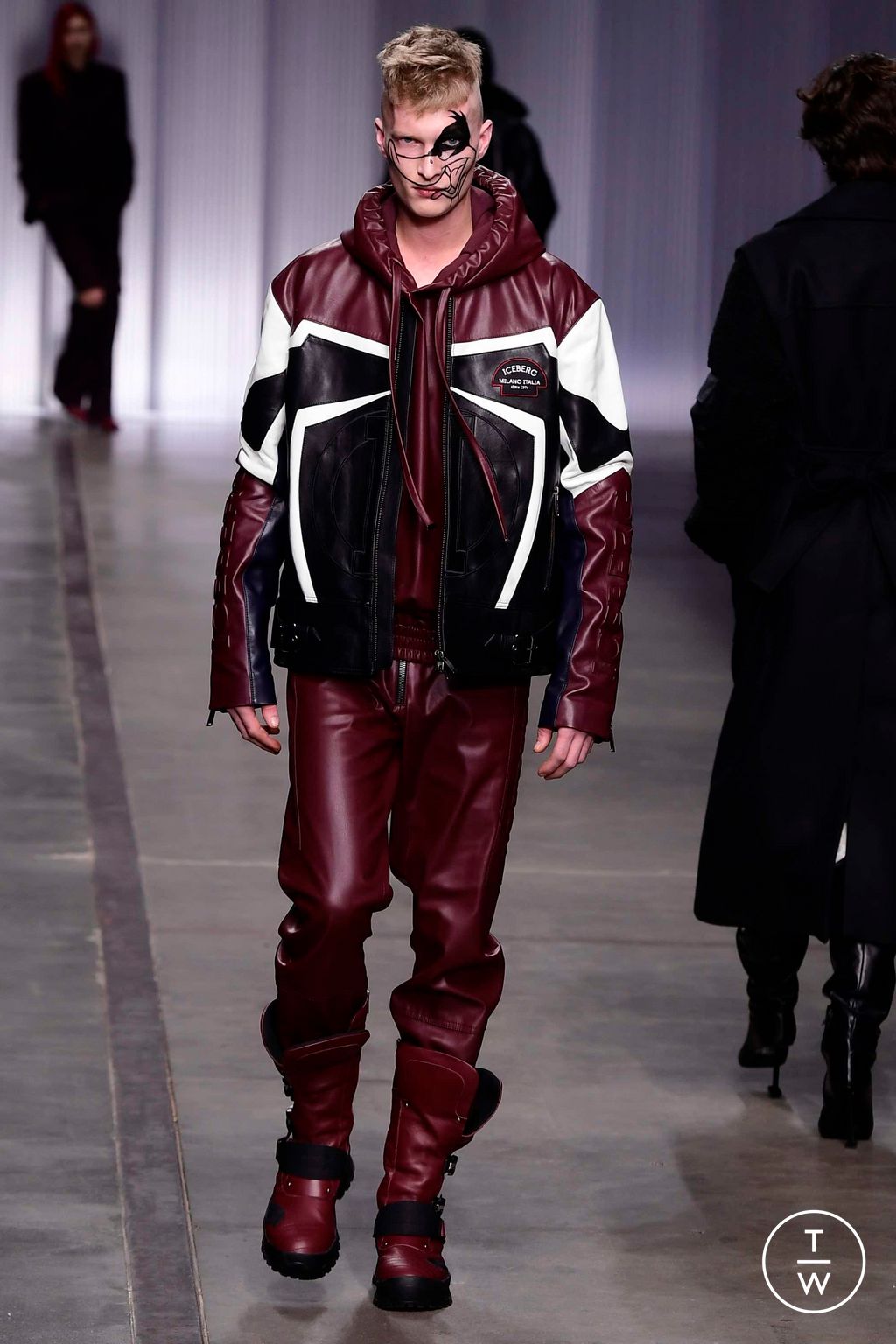 Fashion Week Milan Fall/Winter 2023 look 20 from the Iceberg collection 女装