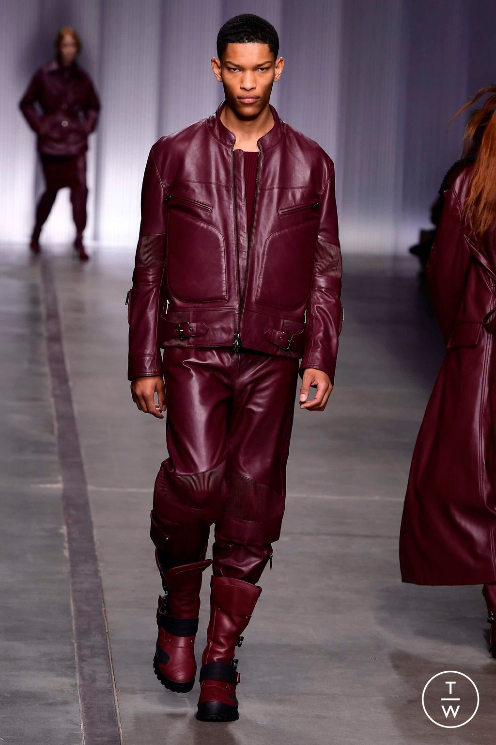 Fashion Week Milan Fall/Winter 2023 look 25 from the Iceberg collection womenswear