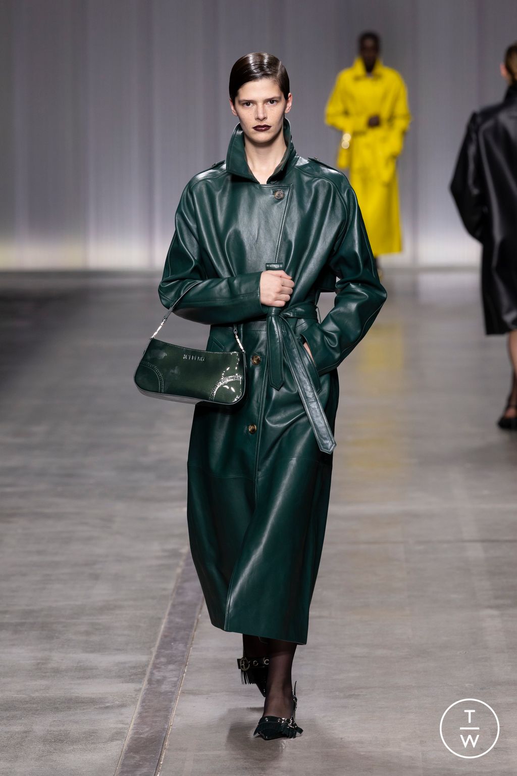Fashion Week Milan Fall/Winter 2024 look 2 de la collection Iceberg womenswear