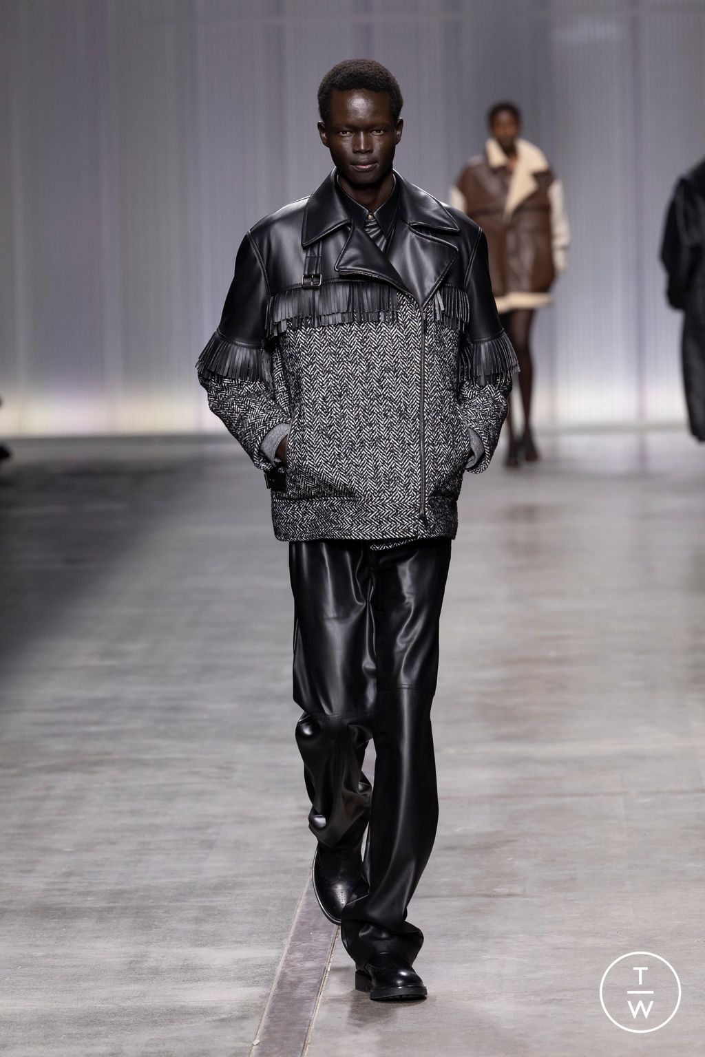 Fashion Week Milan Fall/Winter 2024 look 24 from the Iceberg collection womenswear