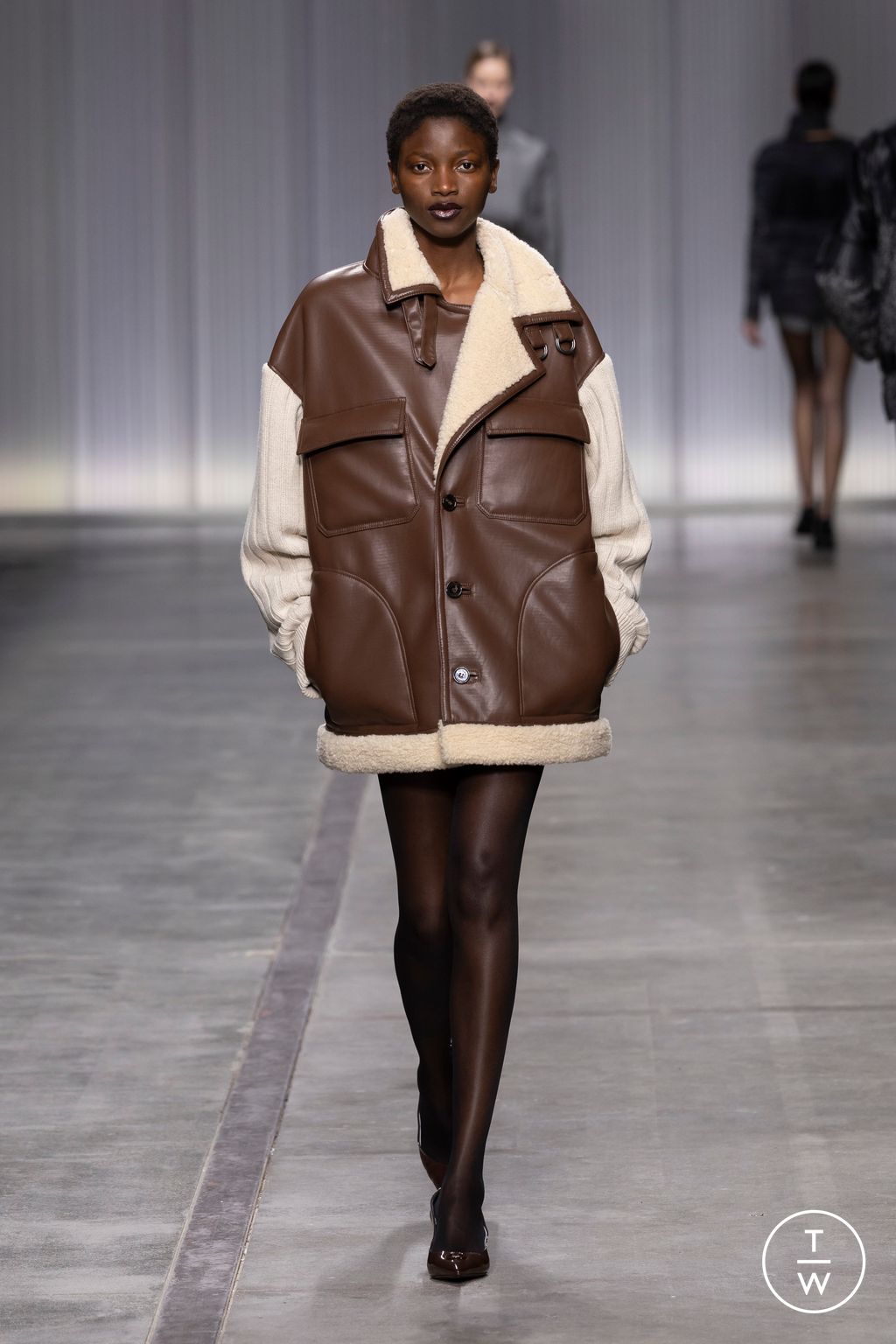 Fashion Week Milan Fall/Winter 2024 look 25 from the Iceberg collection womenswear