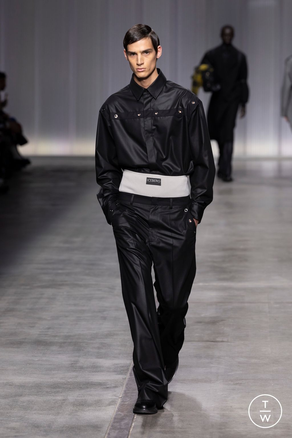 Fashion Week Milan Fall/Winter 2024 look 28 from the Iceberg collection womenswear