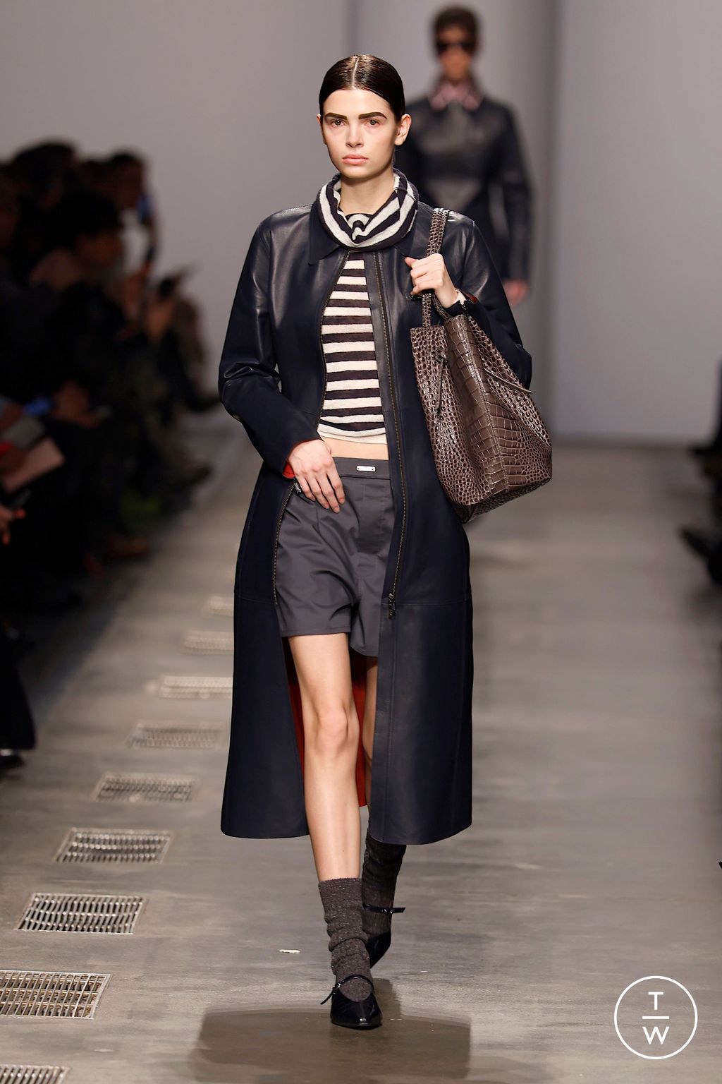 Fashion Week Milan Fall/Winter 2025 look 20 from the Iceberg collection womenswear