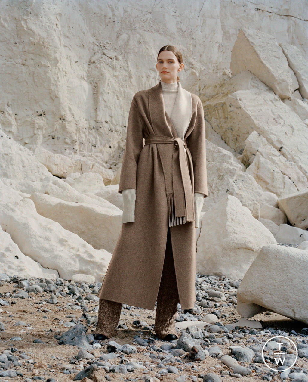 Fashion Week Paris Fall/Winter 2020 look 7 from the ICICLE Natural Way Capsule Collection collection womenswear