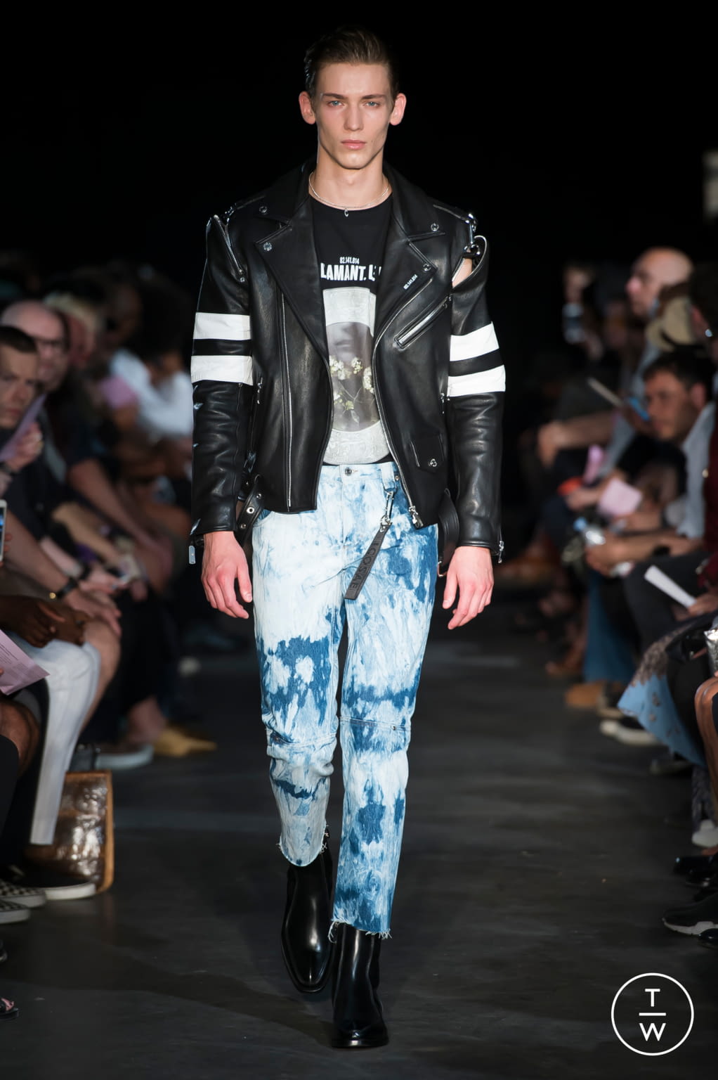 Fashion Week Paris Spring/Summer 2018 look 14 from the Icosae collection 男装