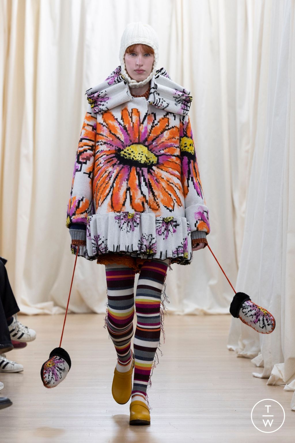 Fashion Week Paris Fall/Winter 2023 look 1 from the IFM PARIS collection 女装