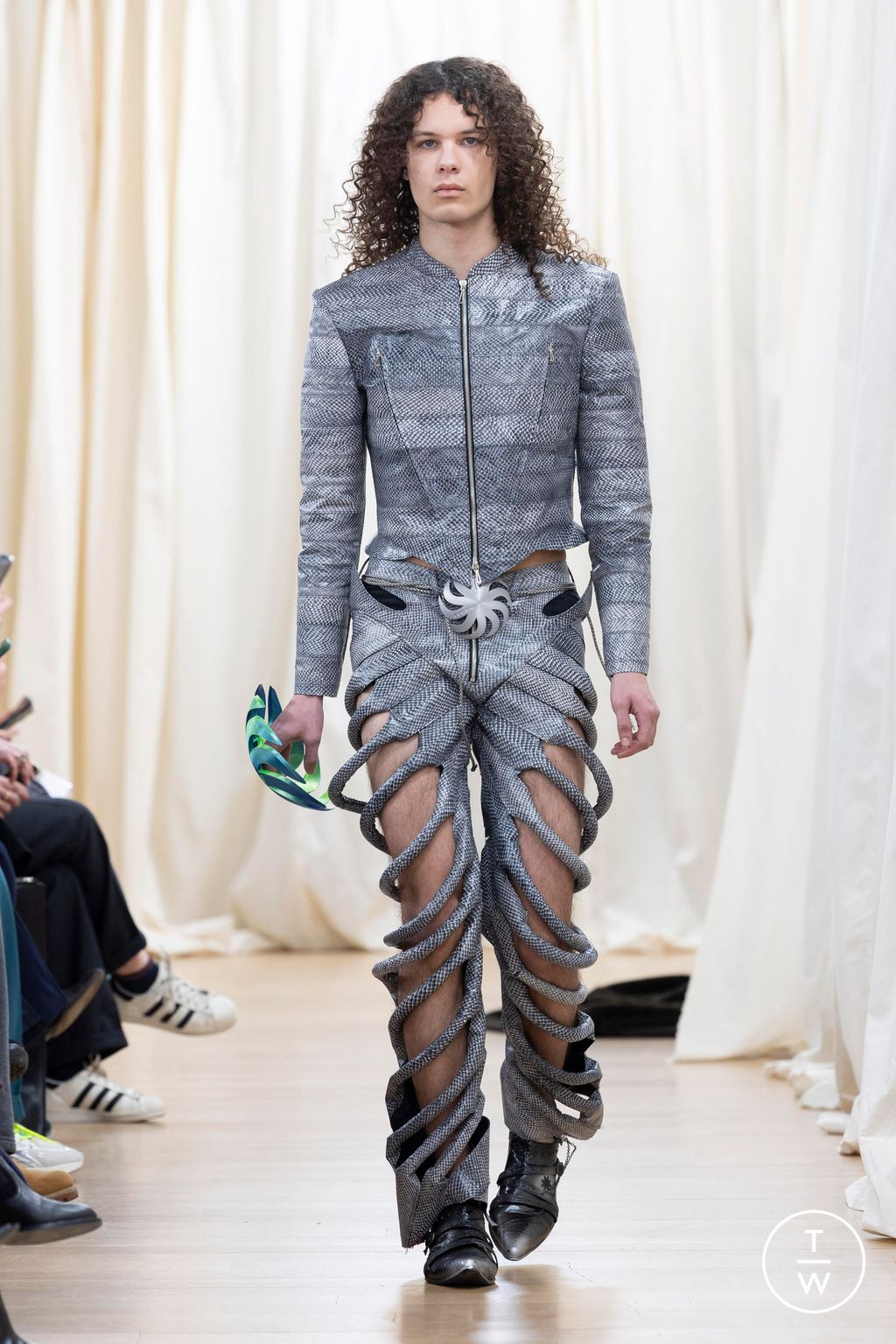 Fashion Week Paris Fall/Winter 2023 look 15 from the IFM PARIS collection womenswear