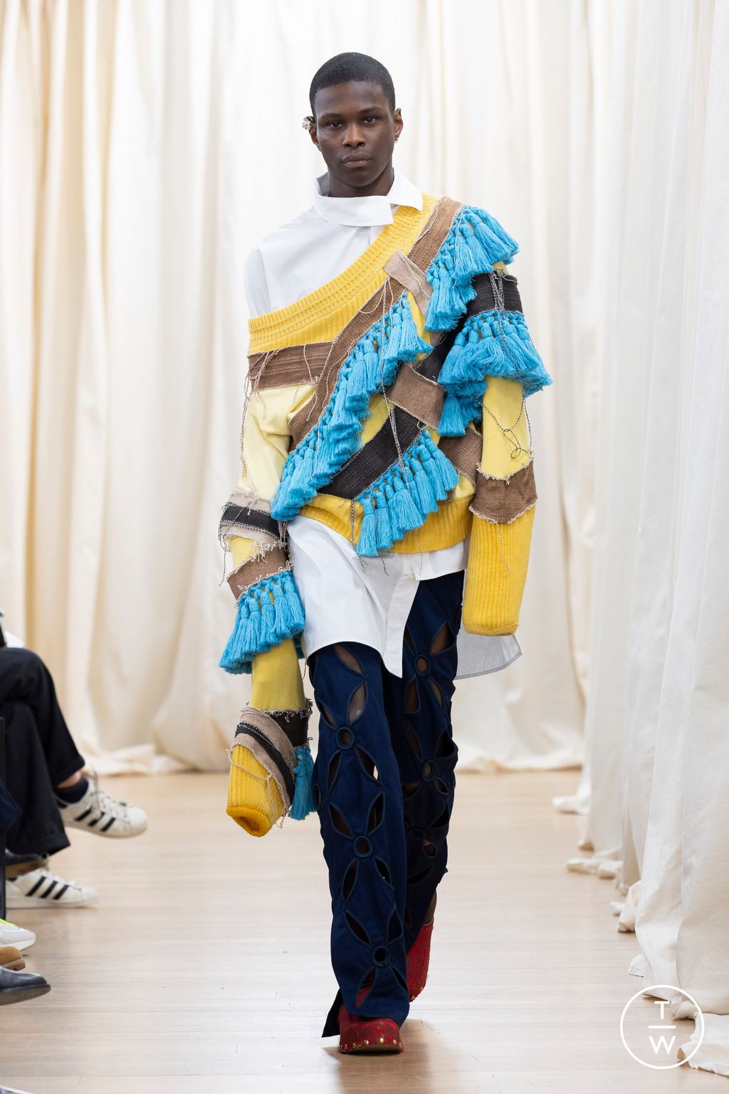 Fashion Week Paris Fall/Winter 2023 look 22 from the IFM PARIS collection womenswear