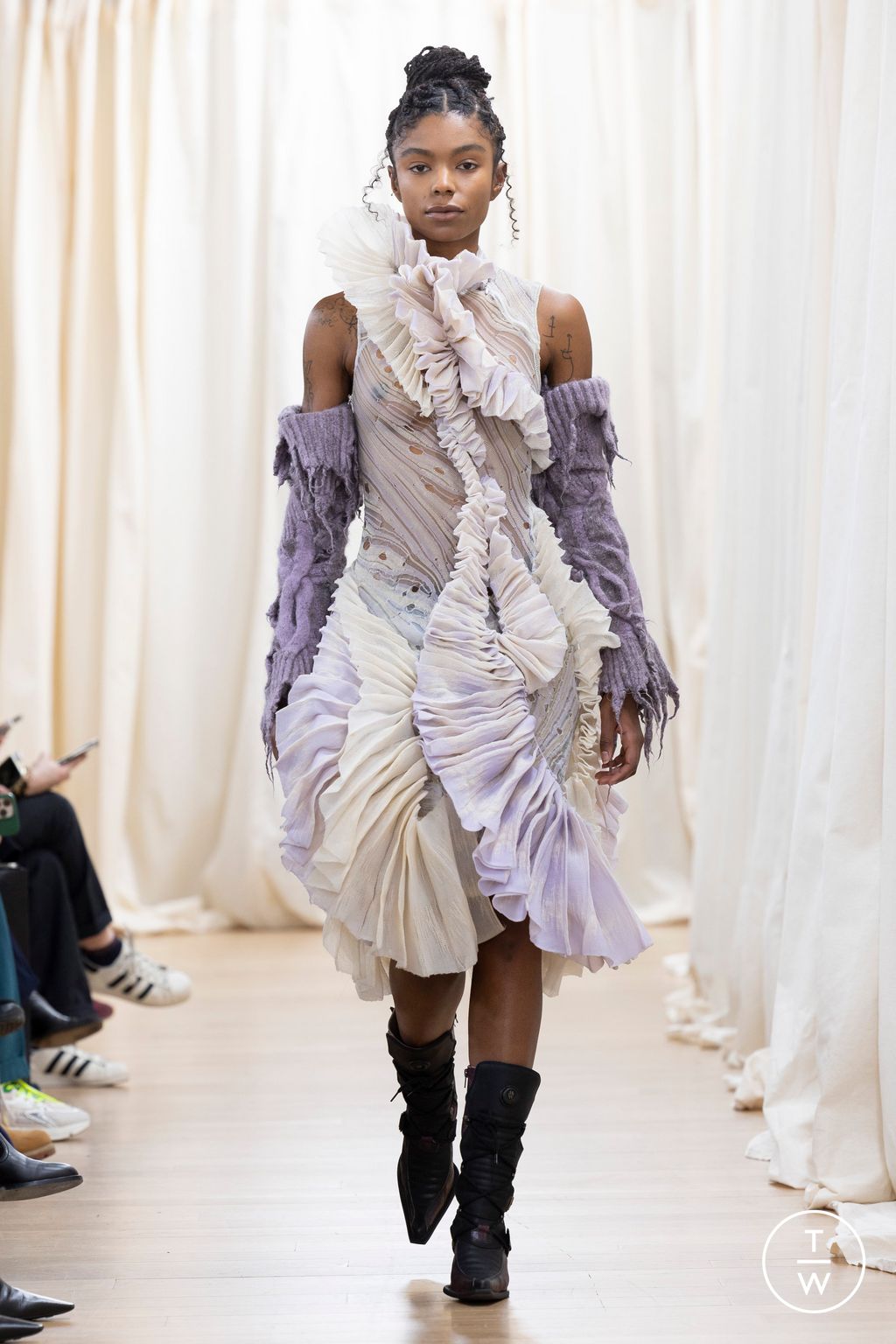 Fashion Week Paris Fall/Winter 2023 look 38 from the IFM PARIS collection womenswear