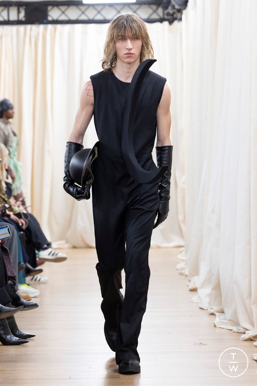 Fashion Week Paris Fall/Winter 2023 look 45 from the IFM PARIS collection womenswear