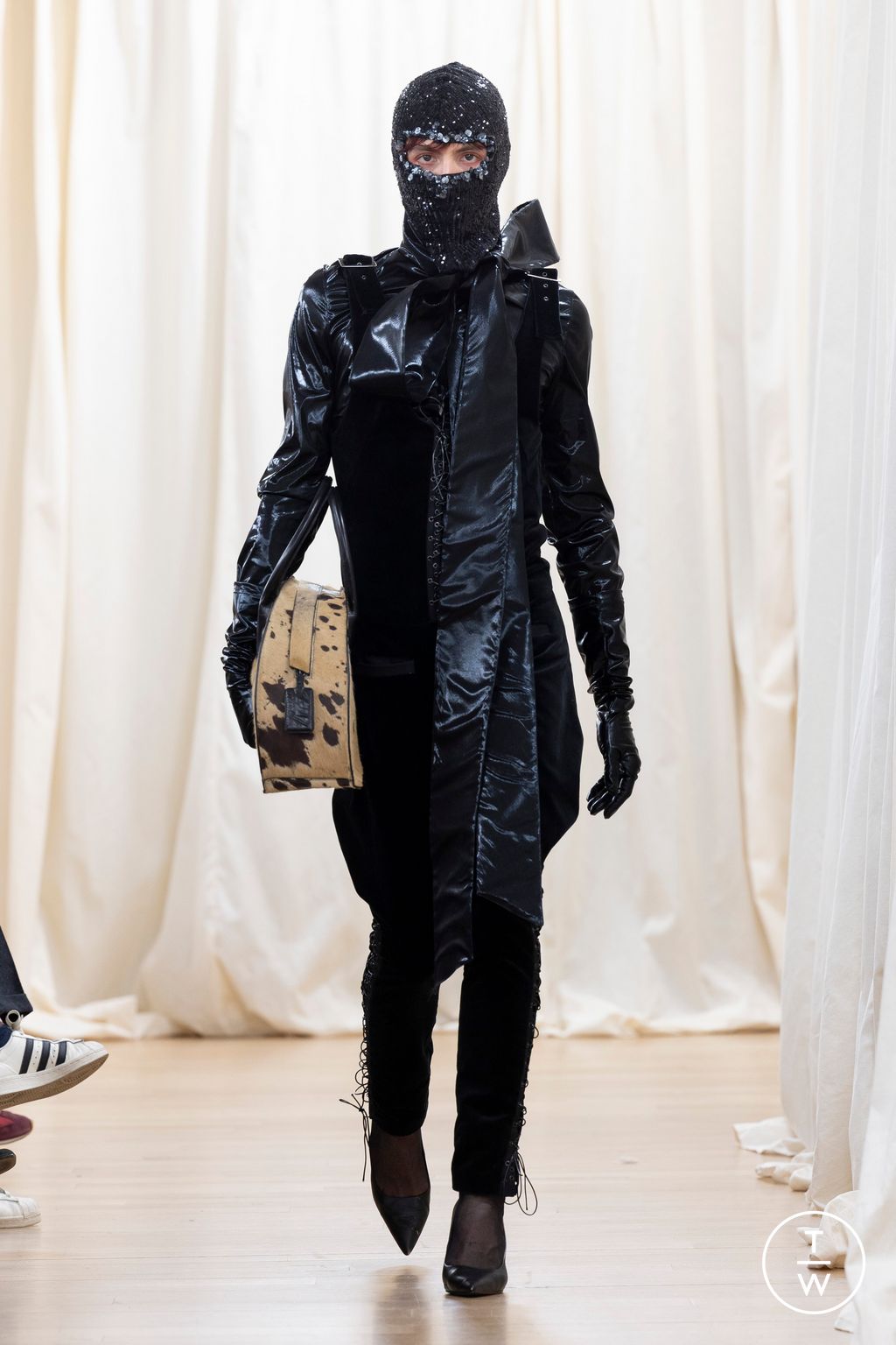 Fashion Week Paris Fall/Winter 2023 look 49 from the IFM PARIS collection womenswear