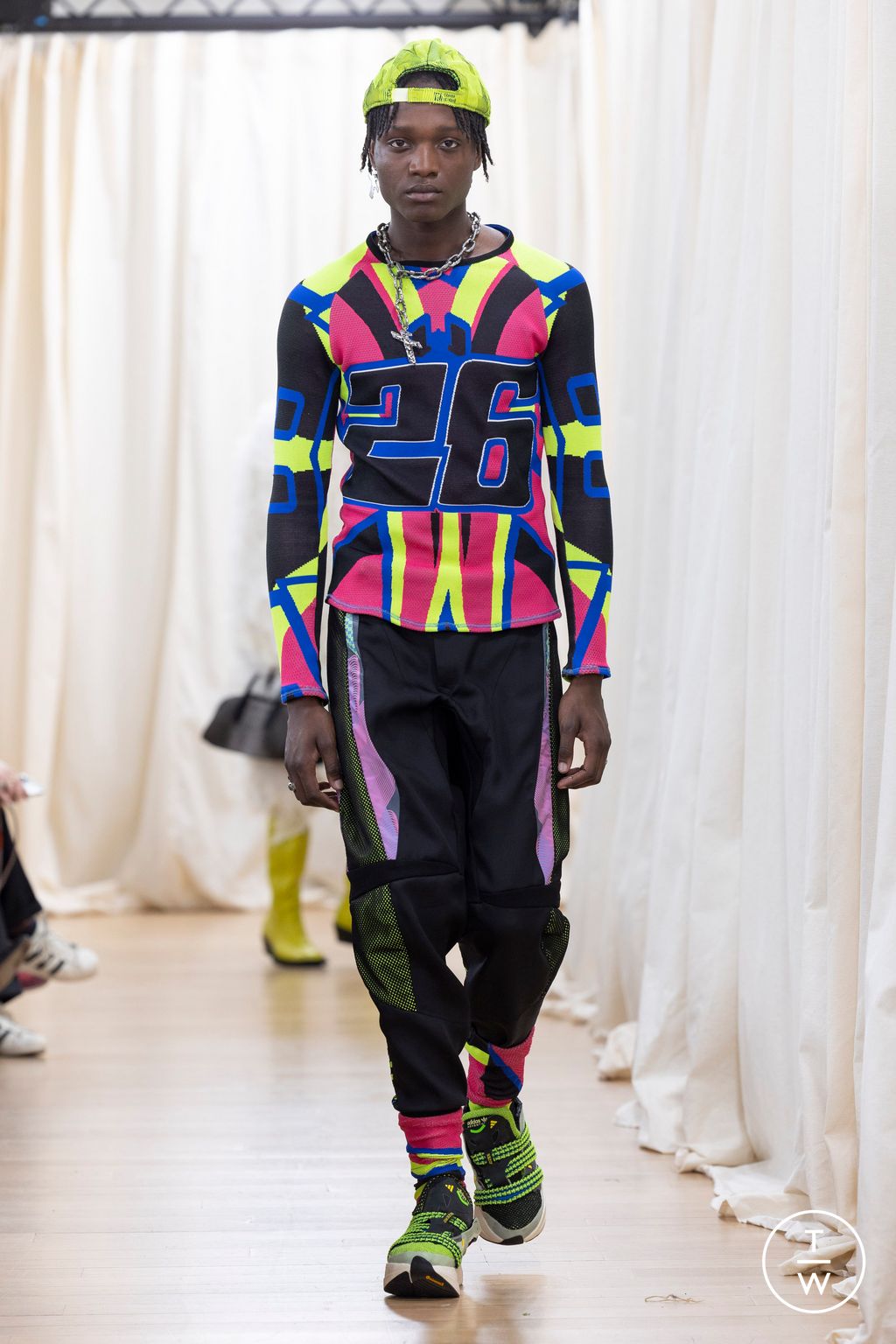 Fashion Week Paris Fall/Winter 2023 look 62 from the IFM PARIS collection 女装