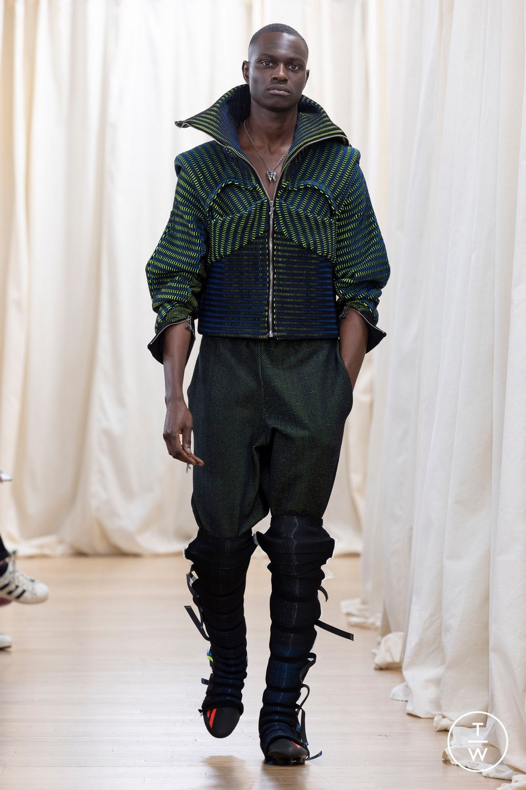 Fashion Week Paris Fall/Winter 2023 look 63 from the IFM PARIS collection womenswear