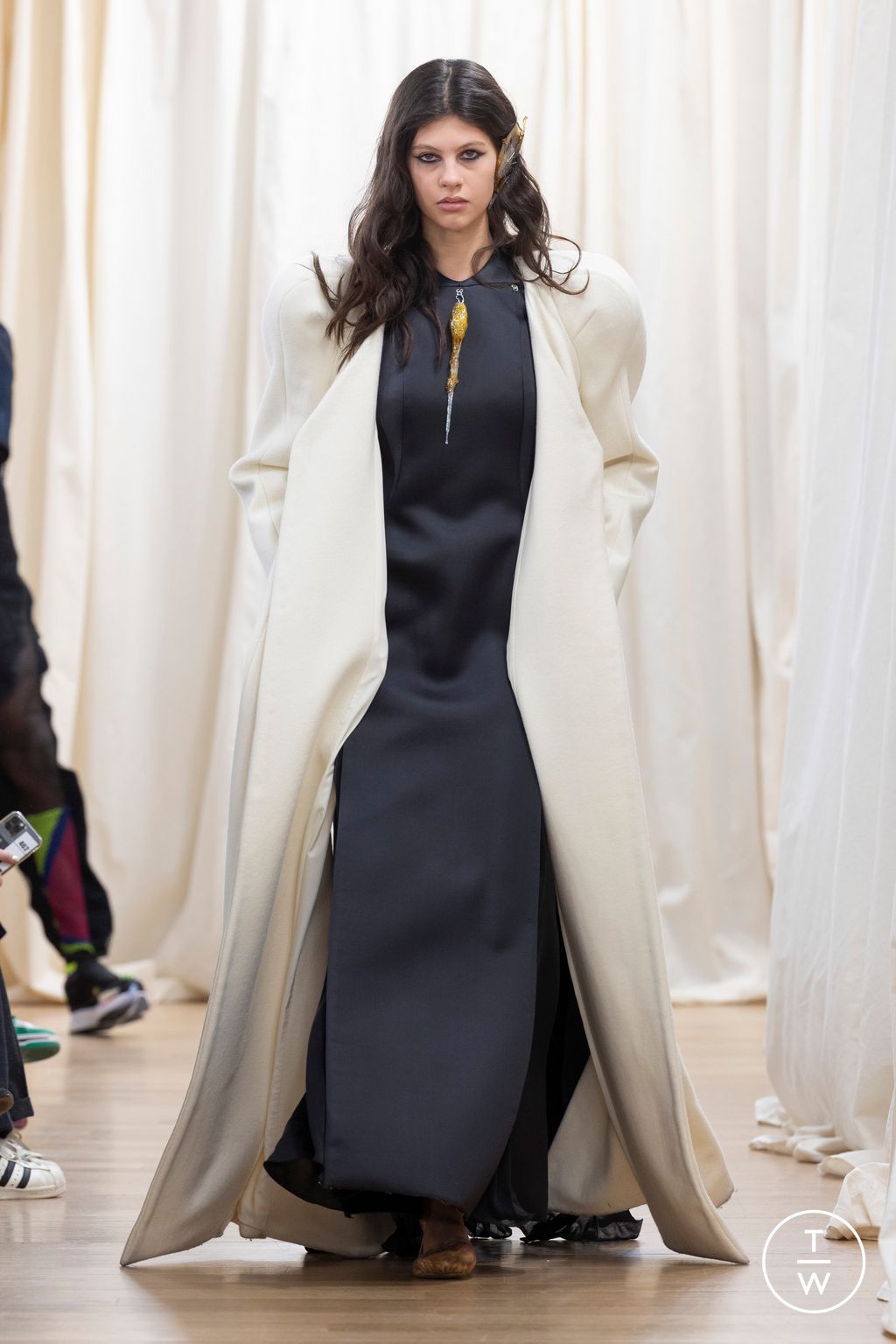 Fashion Week Paris Fall/Winter 2023 look 70 from the IFM PARIS collection womenswear