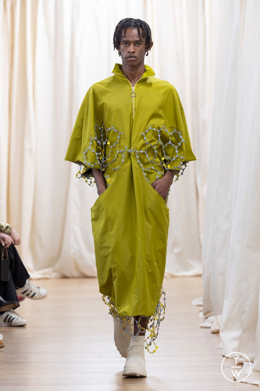 Fashion Week Paris Fall/Winter 2023 look 117 from the IFM PARIS collection womenswear