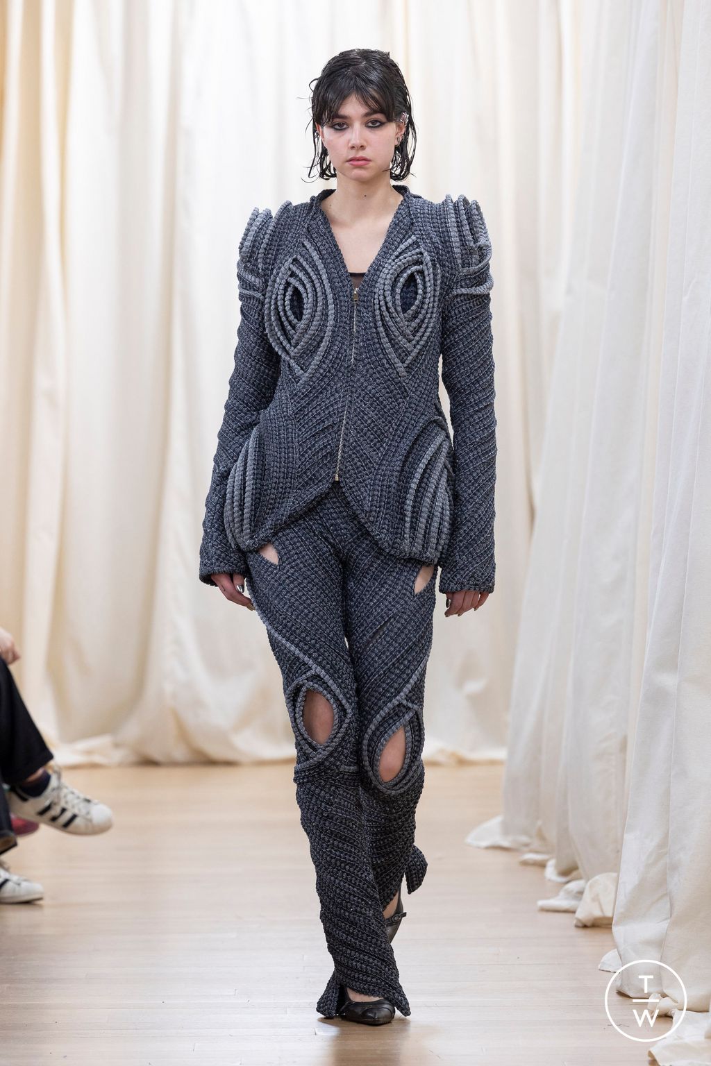 Fashion Week Paris Fall/Winter 2023 look 124 from the IFM PARIS collection womenswear