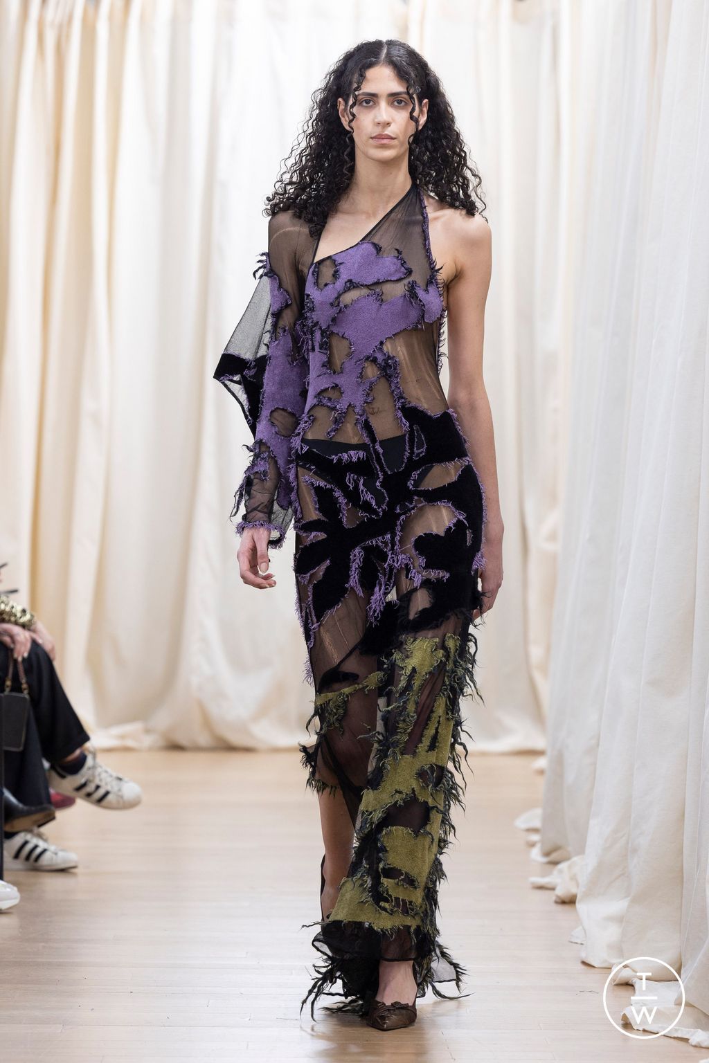 Fashion Week Paris Fall/Winter 2023 look 128 from the IFM PARIS collection 女装