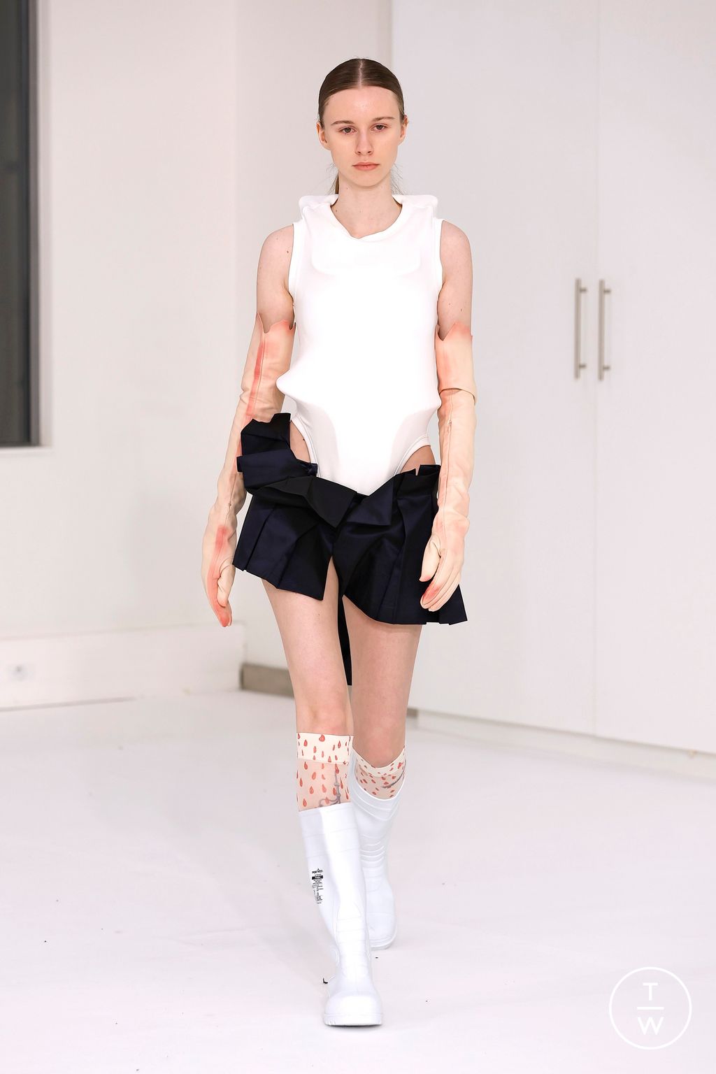 Fashion Week Paris Fall/Winter 2026 look 50 from the IFM PARIS collection womenswear