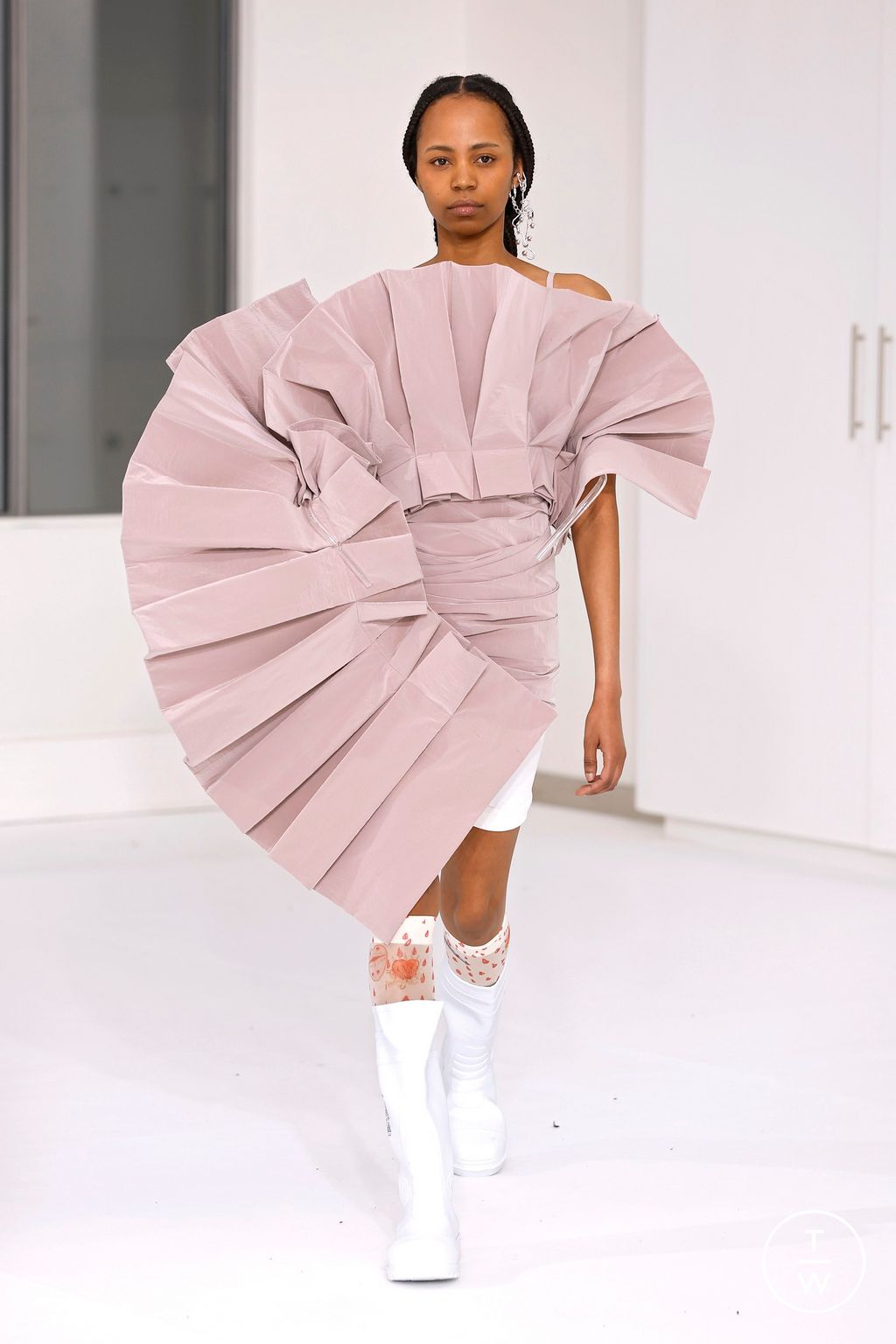 Fashion Week Paris Fall/Winter 2026 look 51 de la collection IFM PARIS womenswear