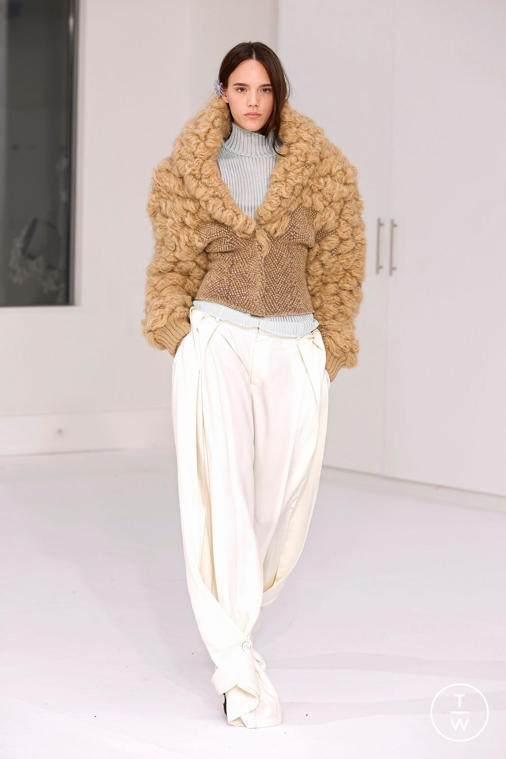 Fashion Week Paris Fall/Winter 2026 look 84 from the IFM PARIS collection womenswear