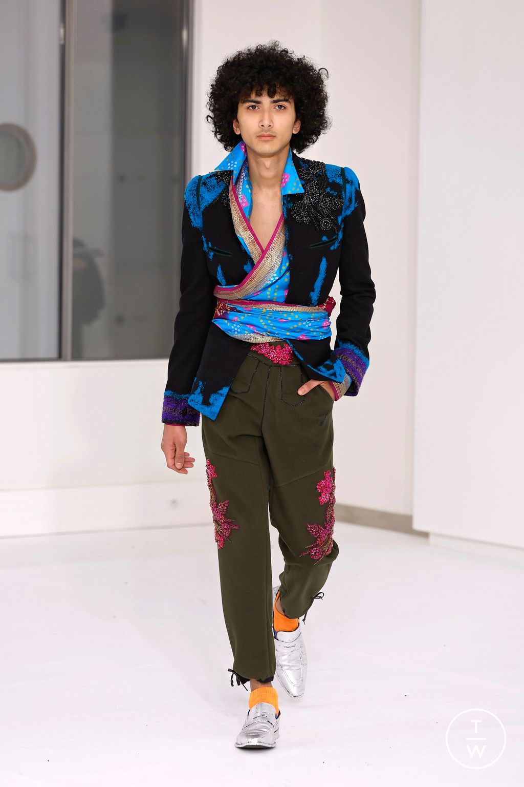 Fashion Week Paris Fall/Winter 2026 look 102 from the IFM PARIS collection womenswear