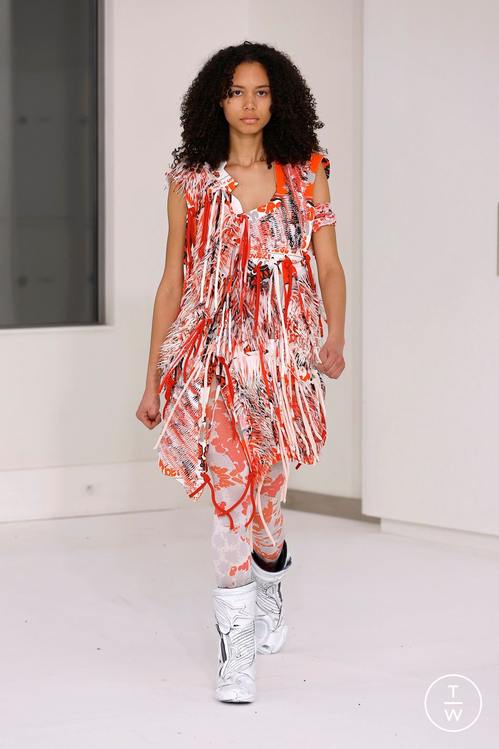 Fashion Week Paris Fall/Winter 2026 look 115 from the IFM PARIS collection womenswear