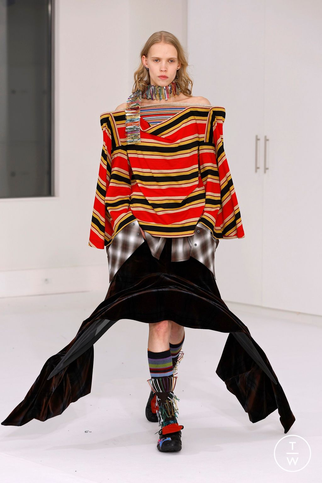 Fashion Week Paris Fall/Winter 2026 look 124 from the IFM PARIS collection womenswear