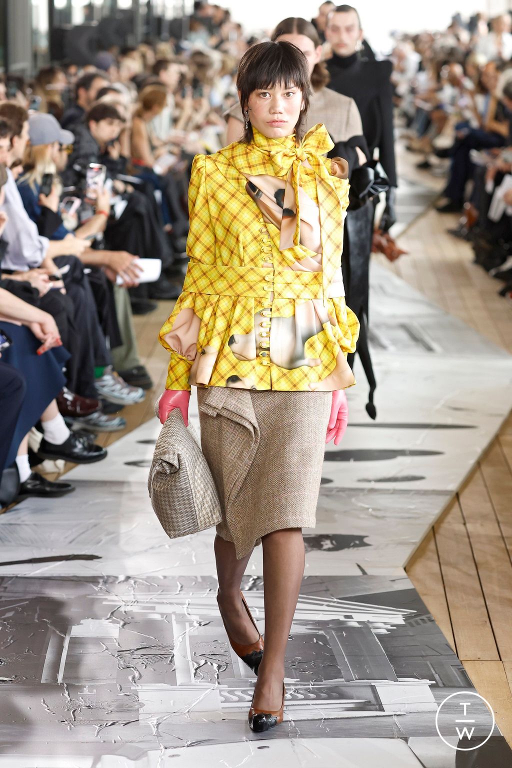 Fashion Week Paris Spring/Summer 2025 look 9 from the IFM PARIS collection menswear