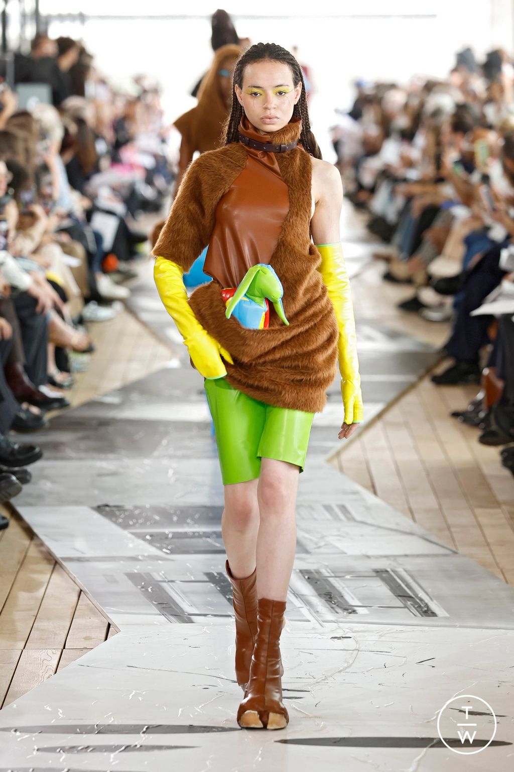 Fashion Week Paris Spring-Summer 2025 look 24 de la collection IFM PARIS menswear