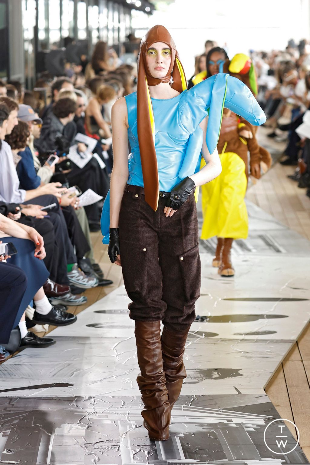 Fashion Week Paris Spring-Summer 2025 look 27 from the IFM PARIS collection 男装