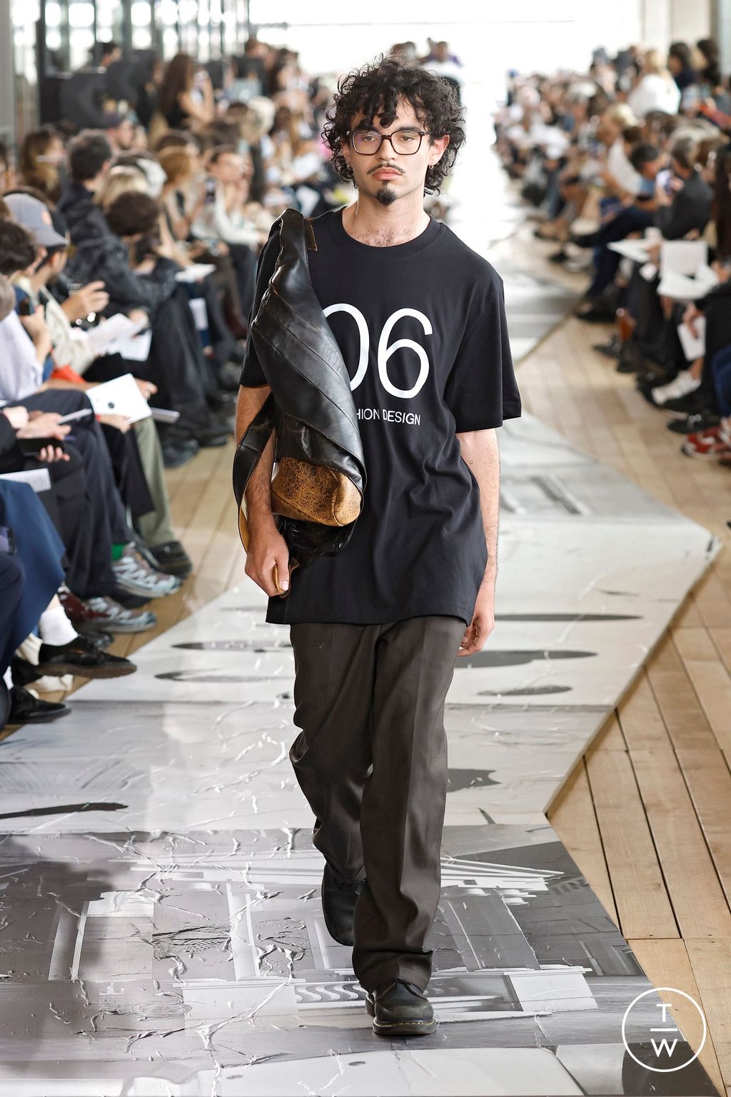 Fashion Week Paris Spring/Summer 2025 look 36 from the IFM PARIS collection menswear
