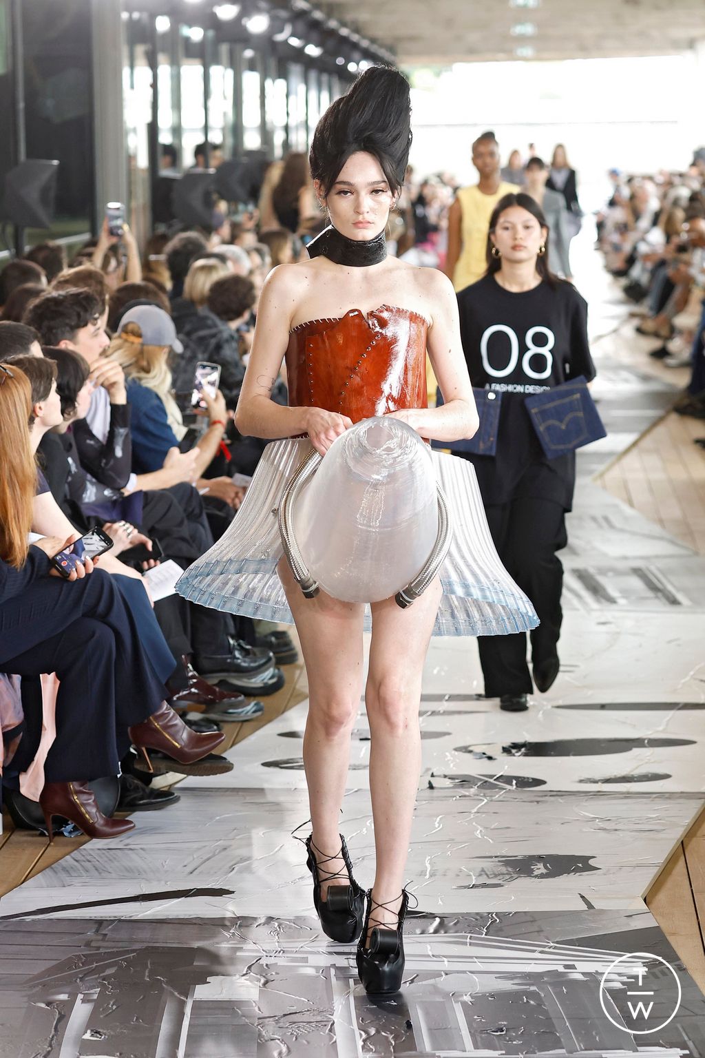 Fashion Week Paris Spring-Summer 2025 look 49 de la collection IFM PARIS menswear