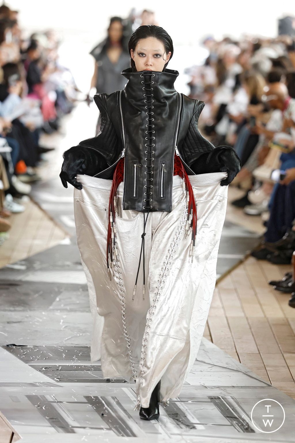 Fashion Week Paris Spring-Summer 2025 look 58 de la collection IFM PARIS menswear