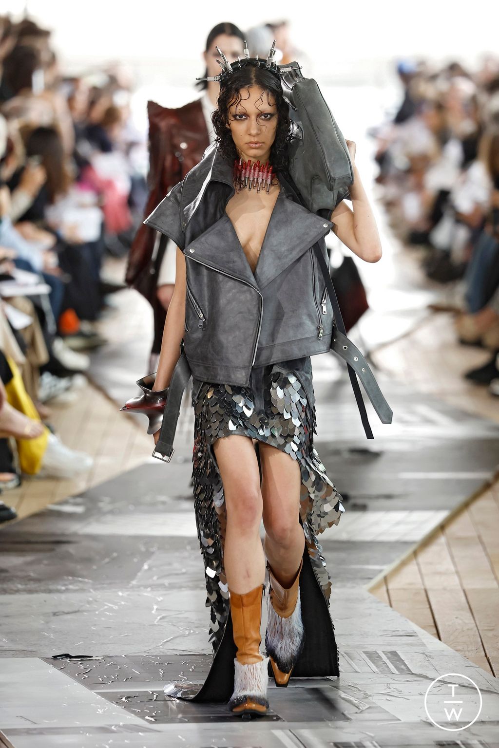 Fashion Week Paris Spring-Summer 2025 look 59 from the IFM PARIS collection 男装