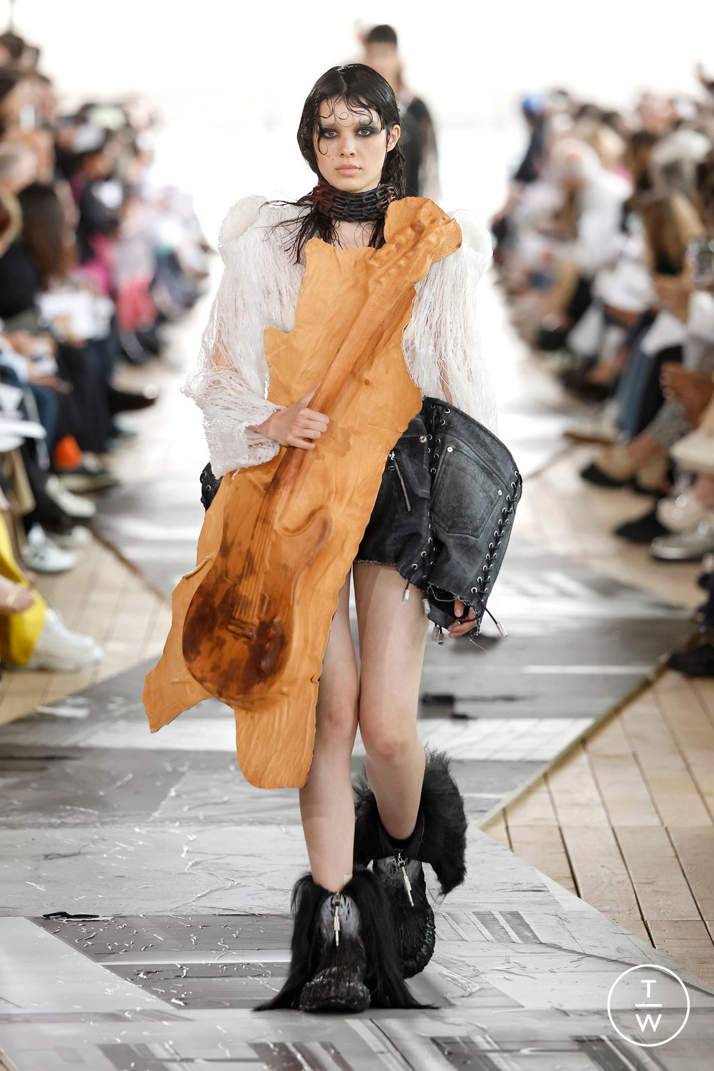 Fashion Week Paris Spring-Summer 2025 look 62 de la collection IFM PARIS menswear