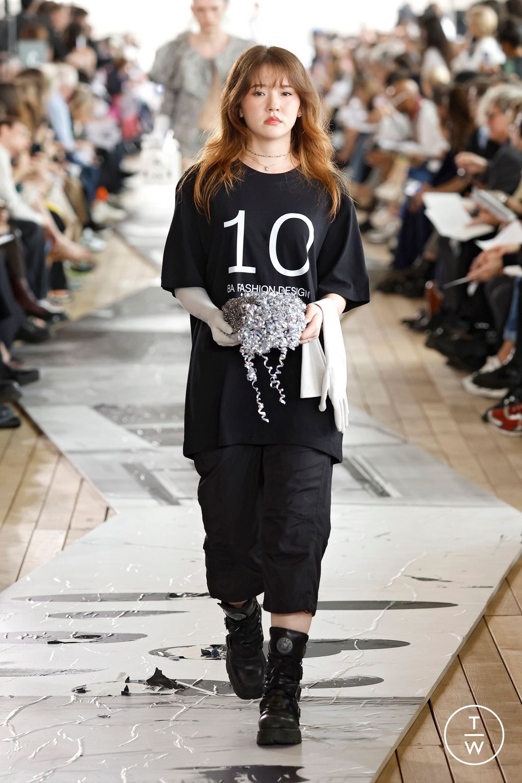 Fashion Week Paris Spring-Summer 2025 look 64 de la collection IFM PARIS menswear