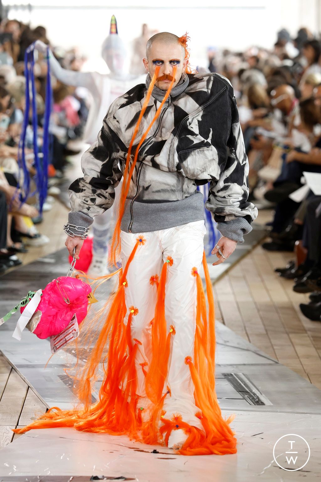 Fashion Week Paris Spring-Summer 2025 look 74 from the IFM PARIS collection 男装