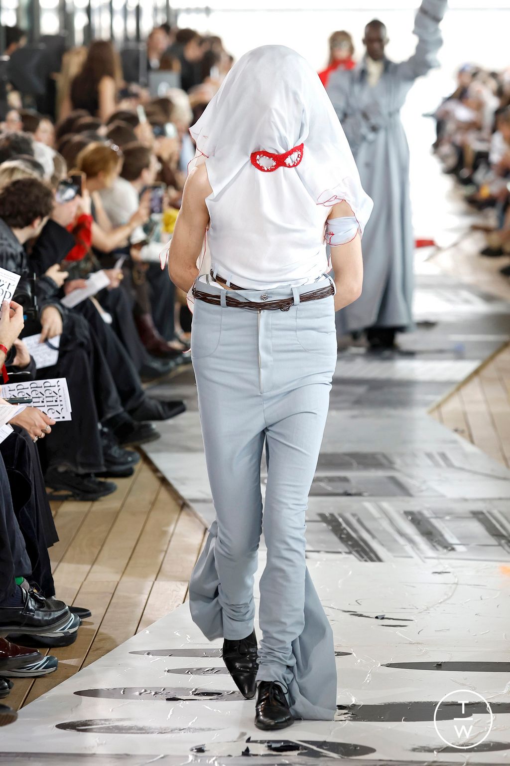 Fashion Week Paris Spring/Summer 2025 look 96 from the IFM PARIS collection menswear