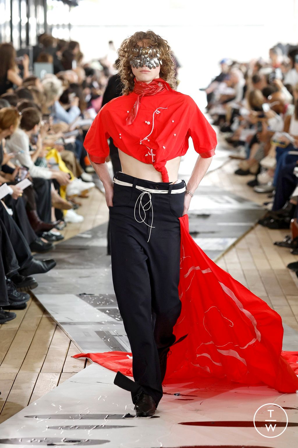 Fashion Week Paris Spring/Summer 2025 look 98 from the IFM PARIS collection menswear