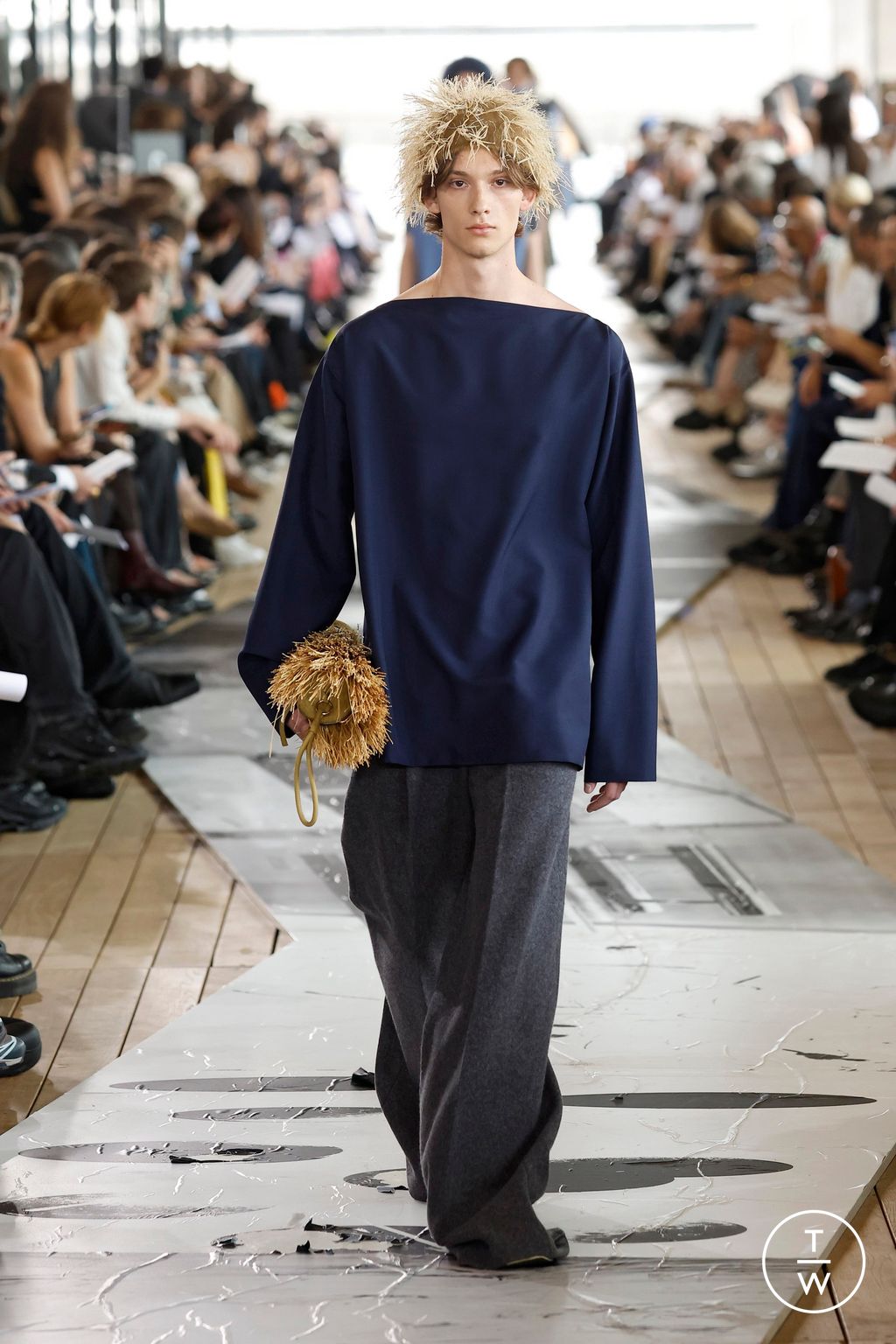 Fashion Week Paris Spring-Summer 2025 look 114 from the IFM PARIS collection menswear