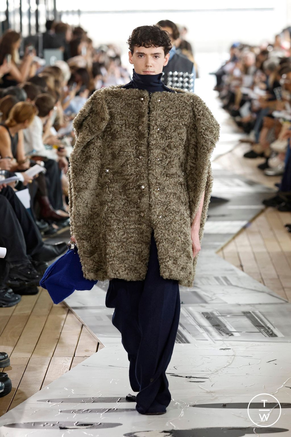 Fashion Week Paris Spring/Summer 2025 look 116 from the IFM PARIS collection menswear