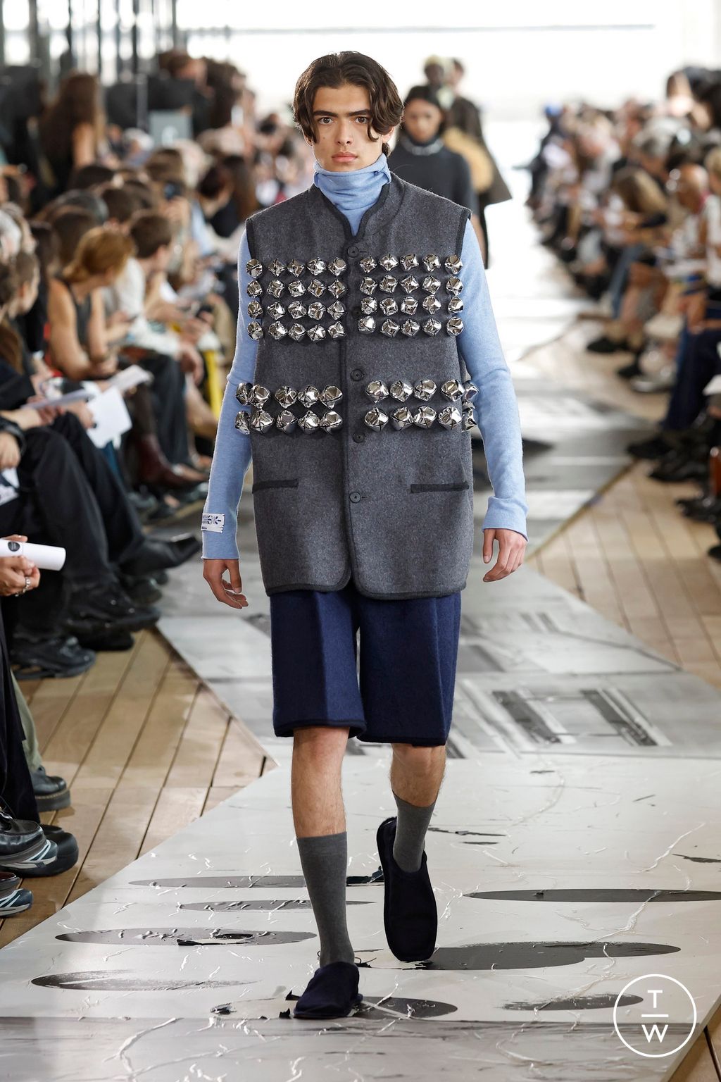 Fashion Week Paris Spring-Summer 2025 look 117 from the IFM PARIS collection menswear